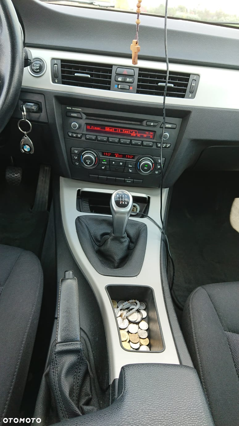 BMW Seria 3 320d - 12