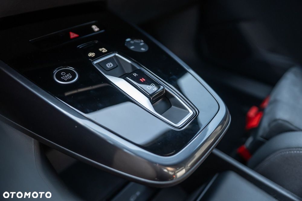 Audi Q4 e-tron - 30