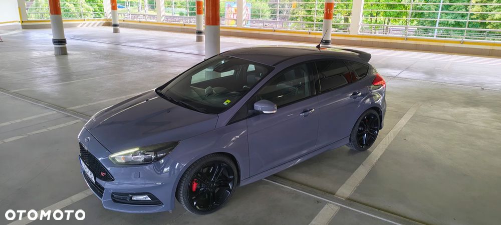 Ford Focus 2.0 TDCi ST-2 - 14