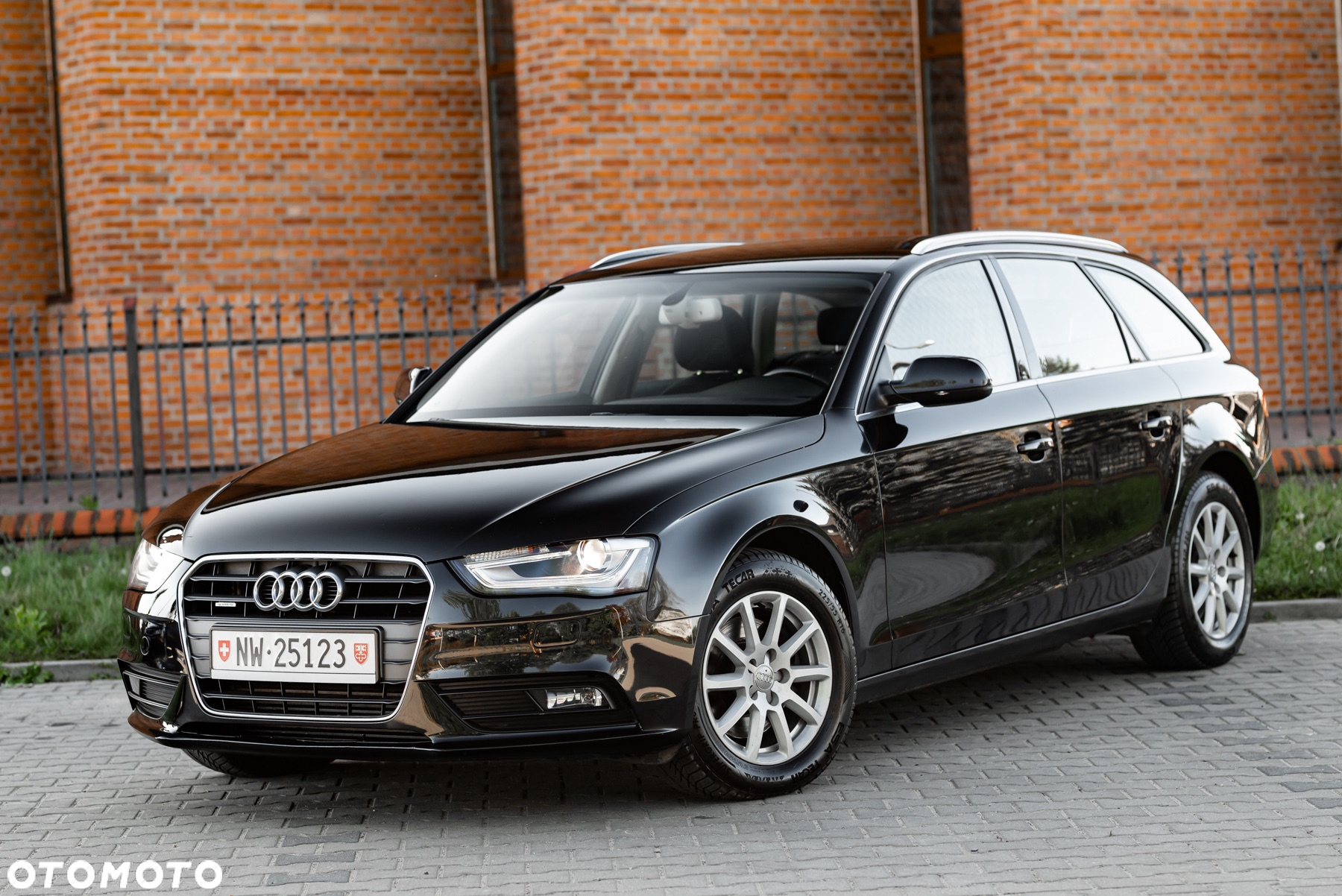Audi A4 Avant 1.8 TFSI quattro Attraction - 8