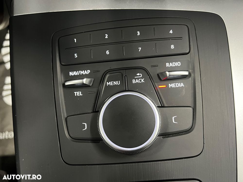 Audi Q5 40 TDI quattro S tronic design - 19