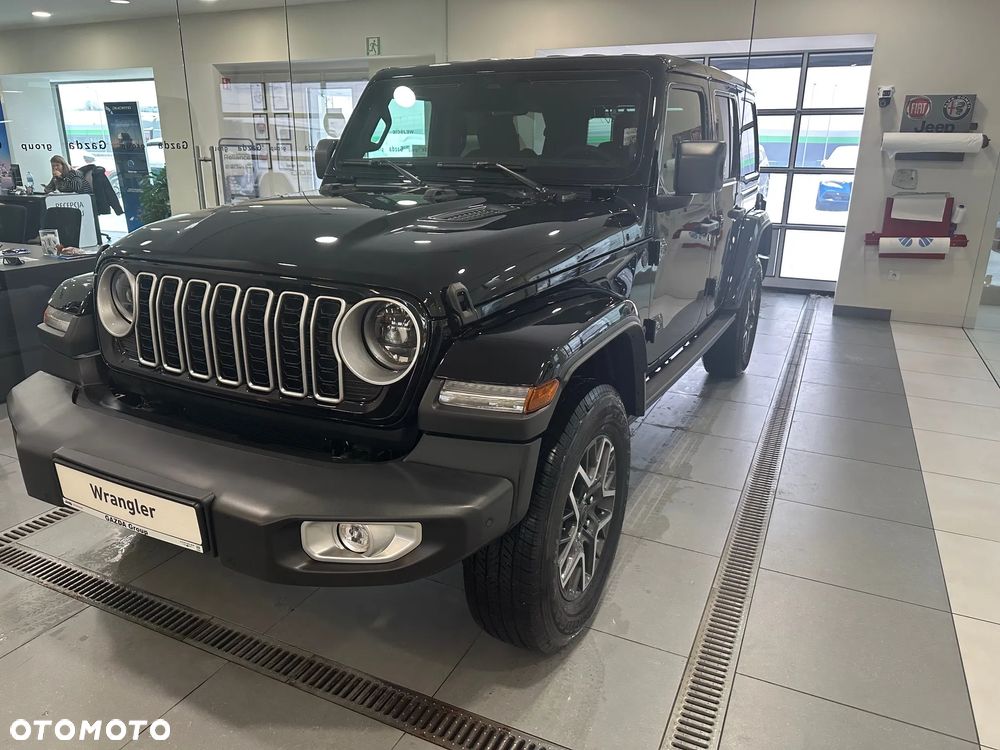 Jeep Wrangler Unlimited GME 2.0 Turbo Sahara - 1