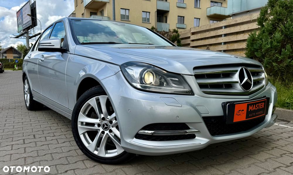 Mercedes-Benz Klasa C 250 CGI Automatik BlueEFFICIENCY Avantgarde - 15
