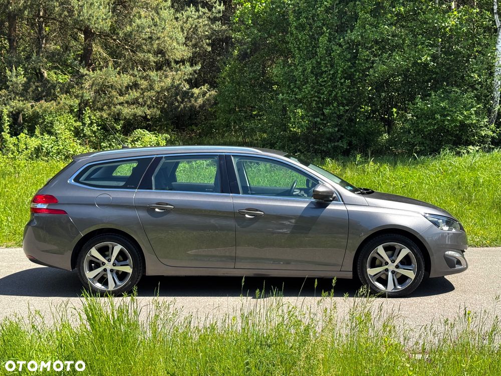 Peugeot 308 1.6 BlueHDi Allure S&S - 33