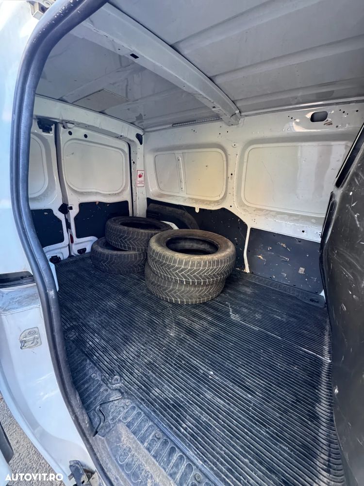 Renault Kangoo Maxi - 12