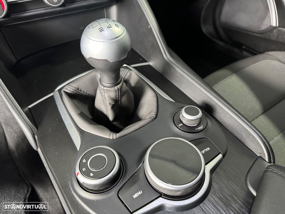 Alfa Romeo Giulia 2.2 D Super - 18