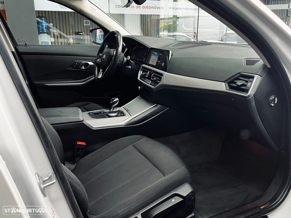 BMW 330 e Corporate Edition Auto - 14