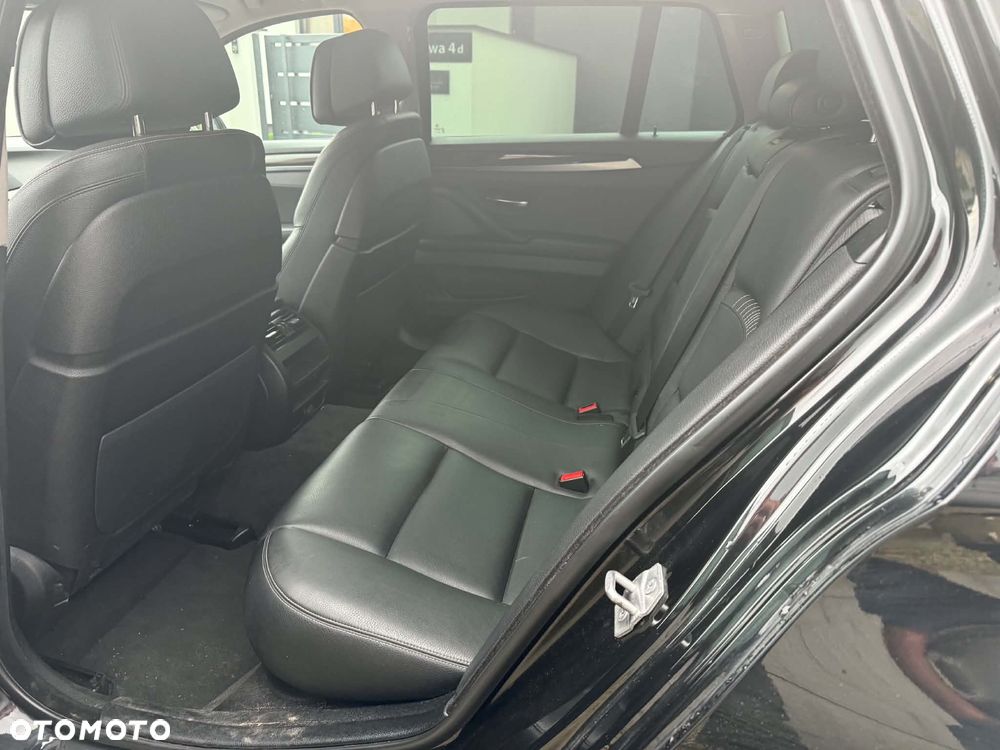 BMW Seria 5 530d Luxury Line - 14