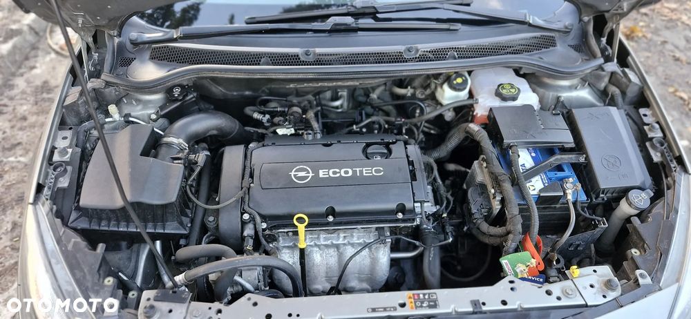 Opel Astra 1.6 Enjoy - 26