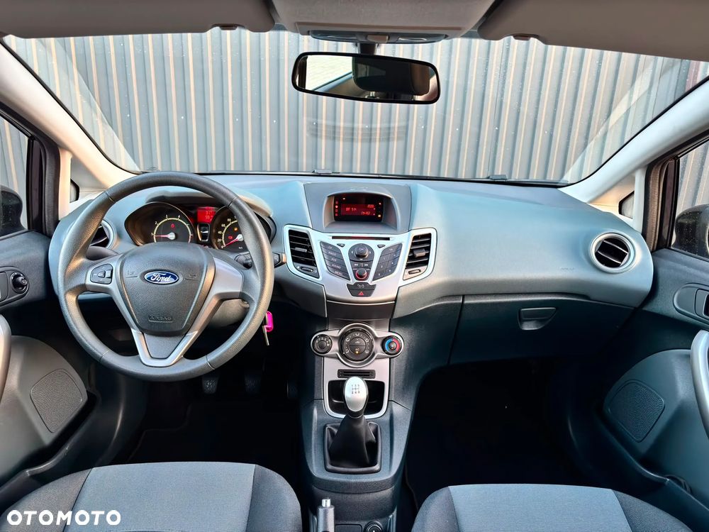 Ford Fiesta 1.25 Titanium EU5 - 13