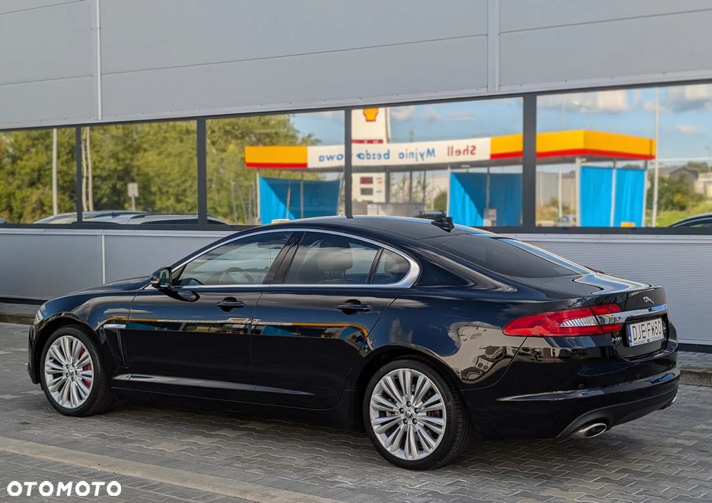 Jaguar XF 3.0 T AWD Luxury - 8