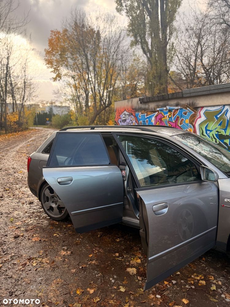 Audi A4 Avant - 6