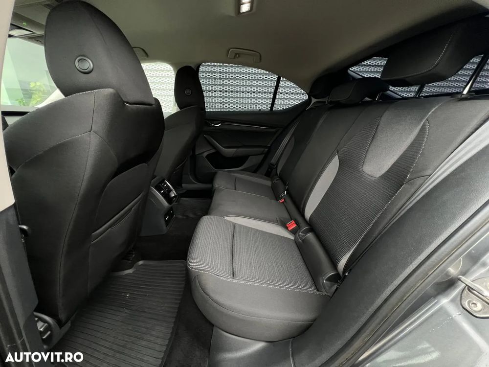 Skoda Octavia 1.5 TSI Ambition - 11