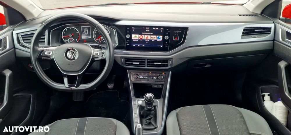 Volkswagen Polo 1.0 TSI Highline - 12