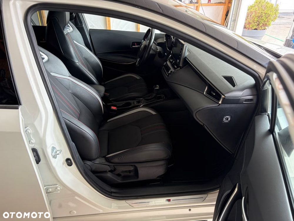 Toyota Corolla 1.8 Hybrid GR Sport - 16