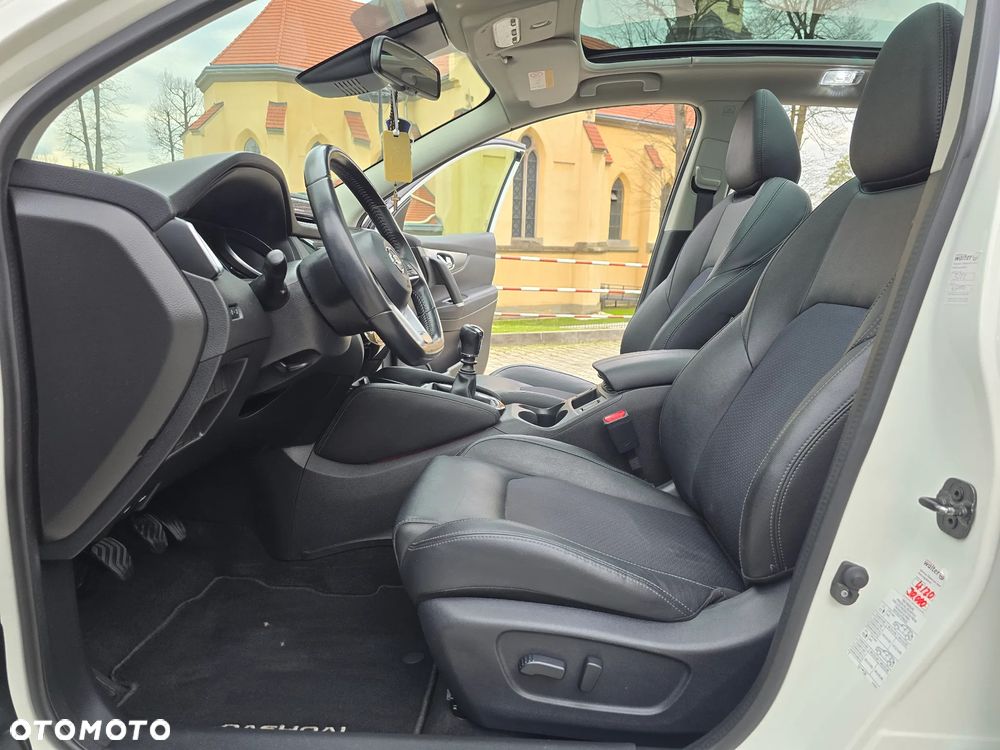 Nissan Qashqai 1.6 DIG-T Tekna - 23