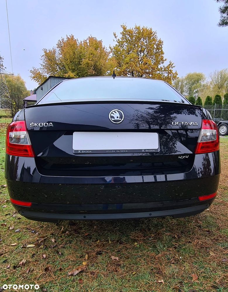 Skoda Octavia 2.0 TSI 4x4 Style DSG - 8