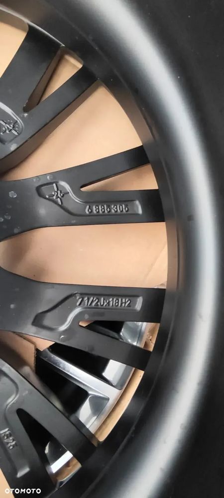 P02 Felga BMW 7,5x18et25 6885305 - 7