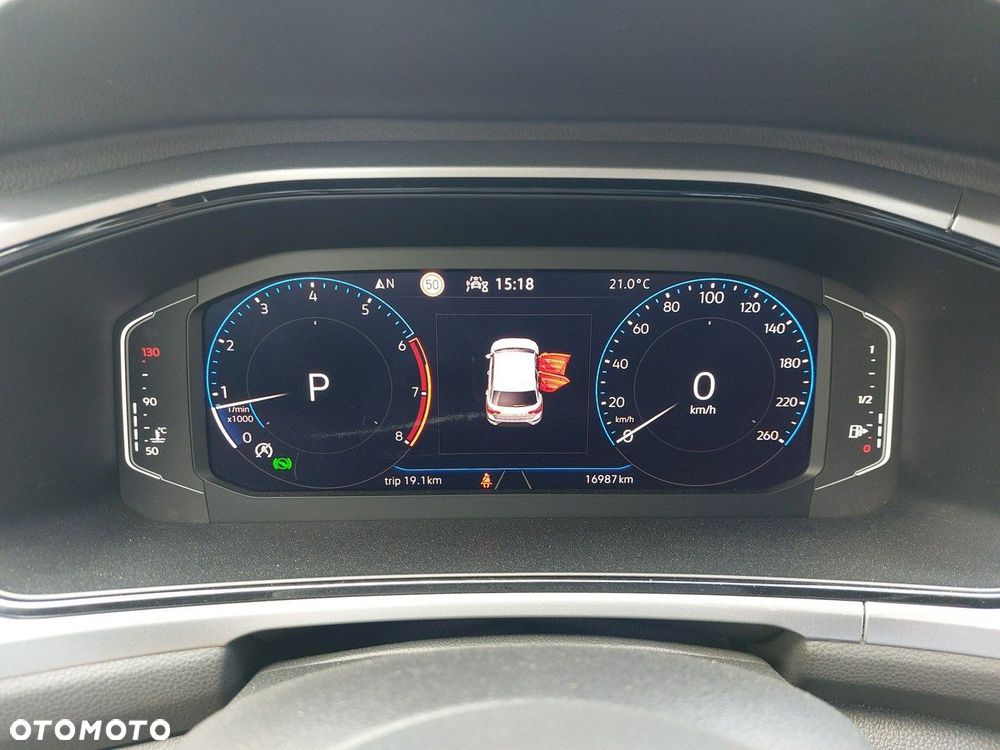 Volkswagen T-Roc - 24