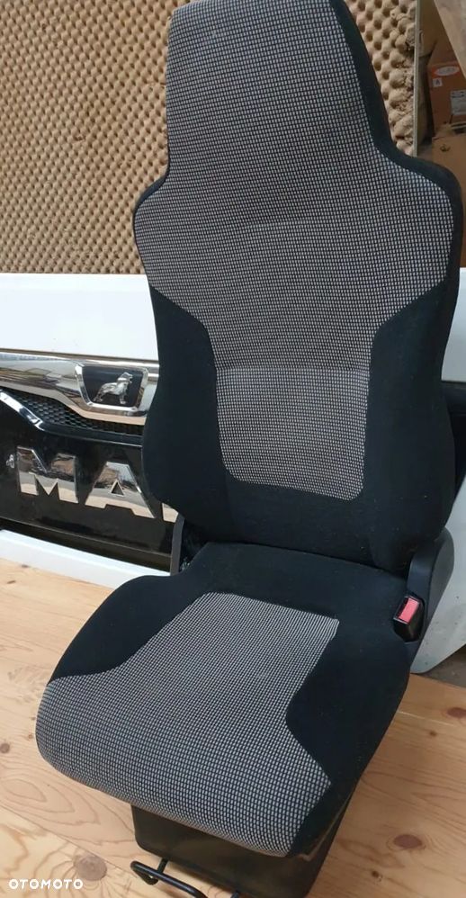 FOTEL SIEDZENIE SIEDZISKO PRAWE PASAŻERA MAN TGX TGS TGM - 3
