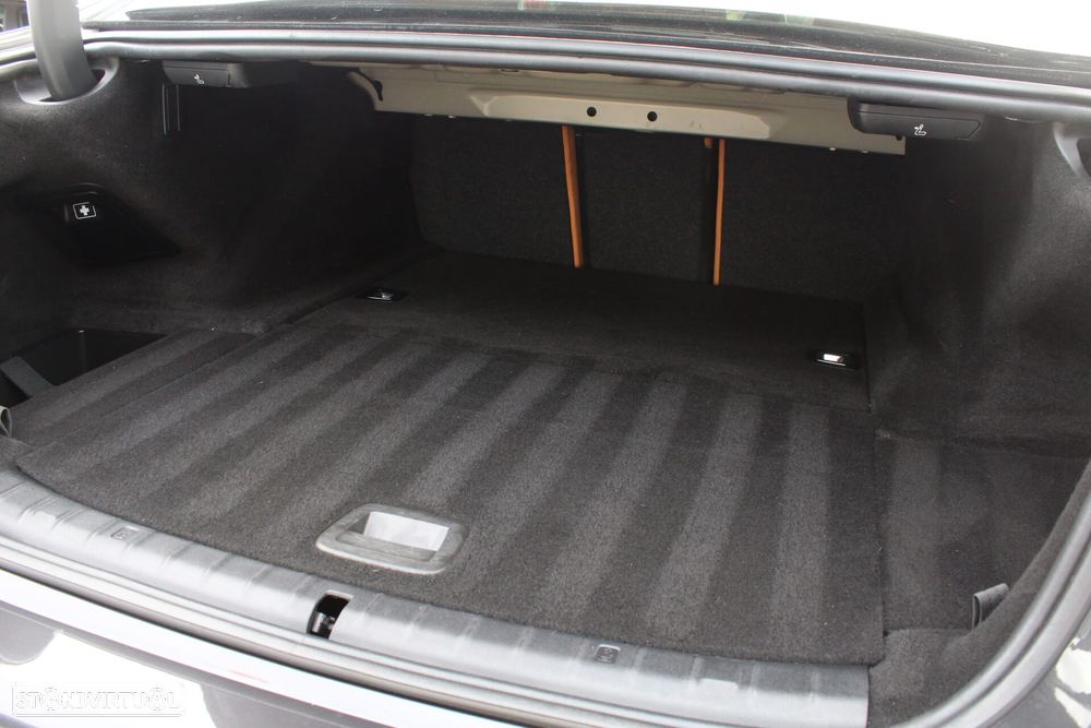 BMW 530 e Pack M - 29