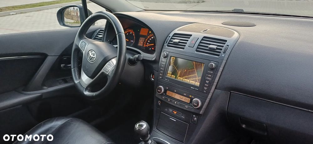 Toyota Avensis 2.2 D-4D Premium - 10