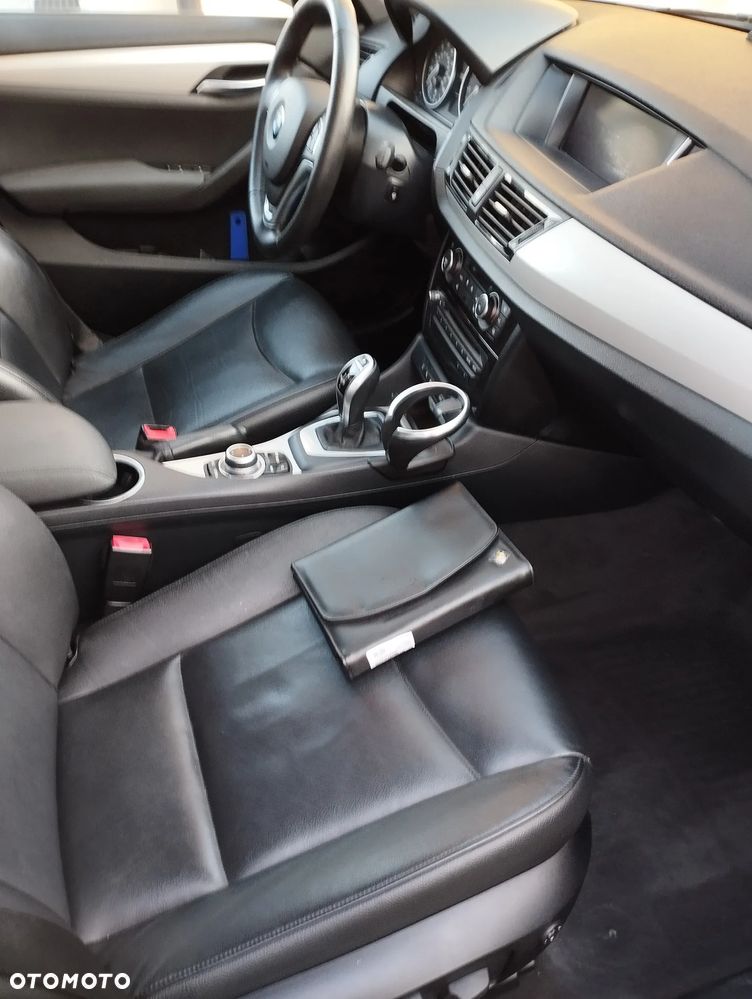 BMW X1 xDrive28i - 4