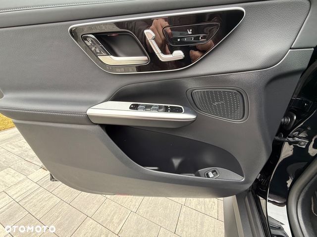 Mercedes-Benz GLC - 10