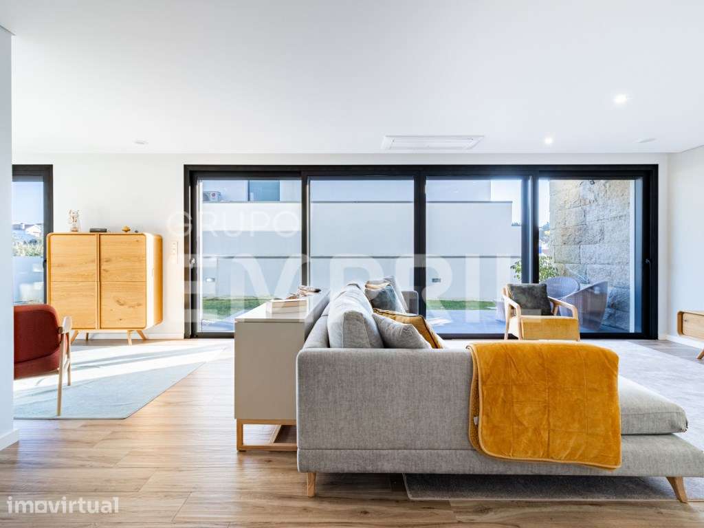 Moradia T3 de Luxo com Vista Mar - São Félix da Marinha - Grande imagem: 4/37