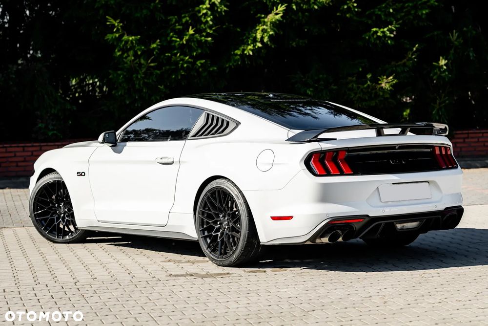 Ford Mustang - 14