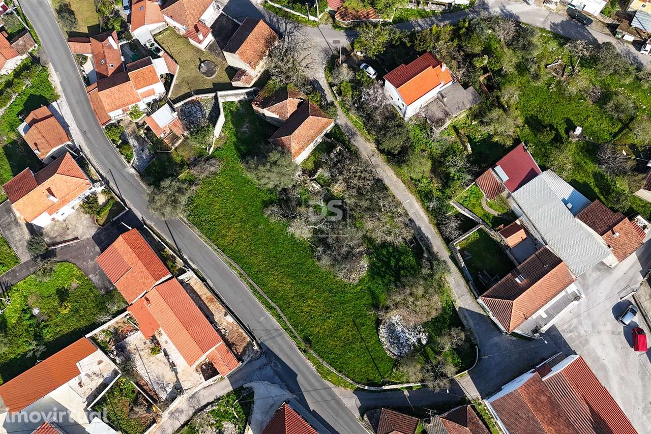 Moradia T3 com terreno de 2640 m² - Grande imagem: 2/11