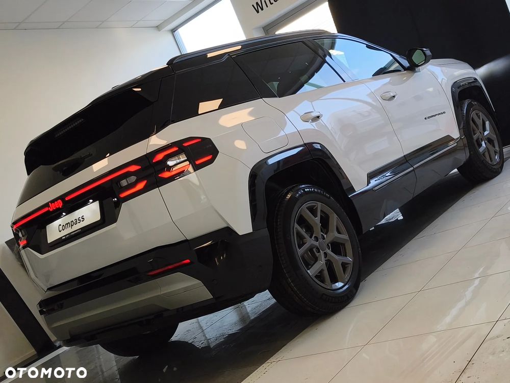 Jeep Compass 1.2 T3 mHEV First Edition FWD DCT - 9