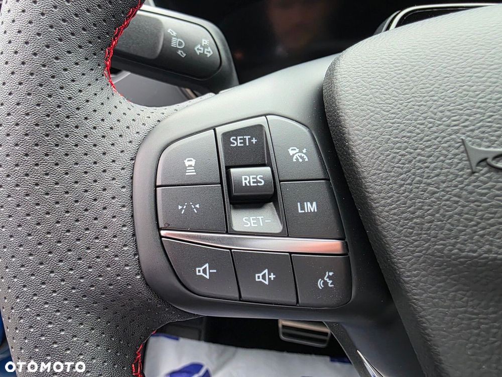 Ford Kuga - 20