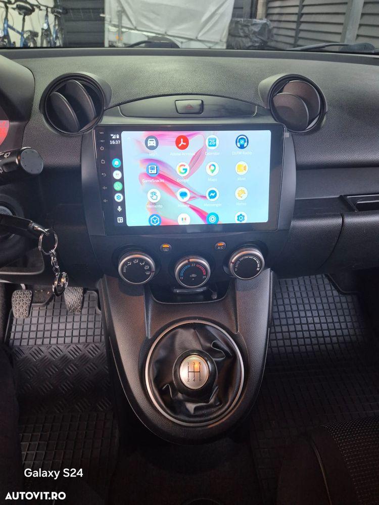 Mazda 2 - 7