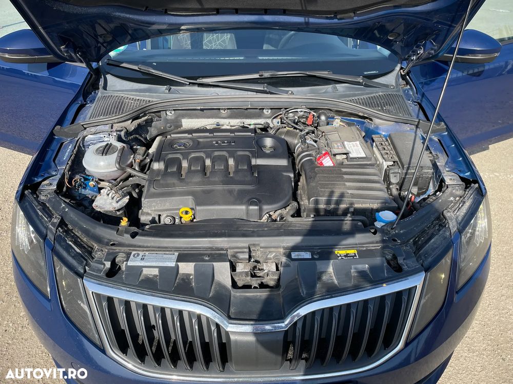 Skoda Octavia 2.0 TDI 4X4 Clever - 16