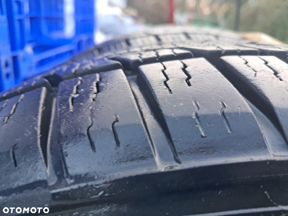 Opony Zimowe Delinte HW5 175/65R14 14T18R - 2