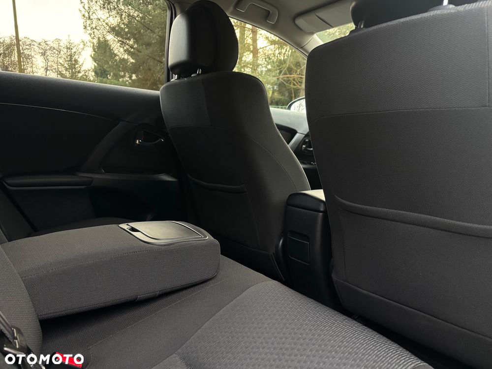 Toyota Avensis Touring Sports 1.8 Multidrive S Executive - 22