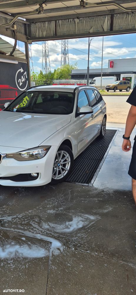 BMW Seria 3 318d DPF Aut. Edition Lifestyle - 9