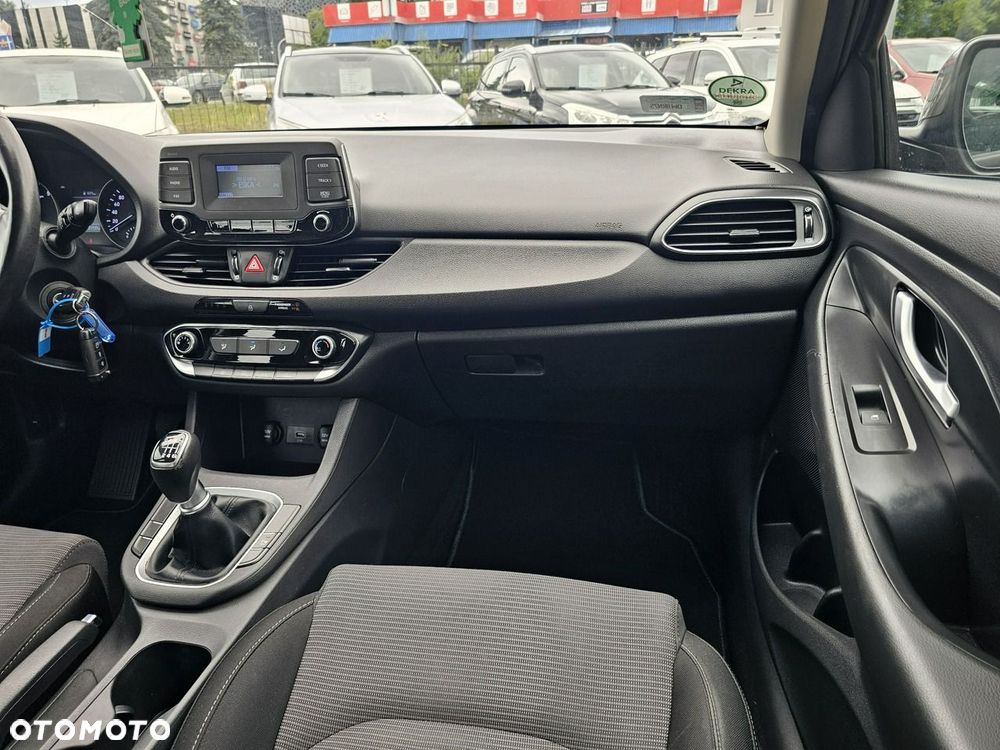 Hyundai i30 1.5 DPI Modern - 21