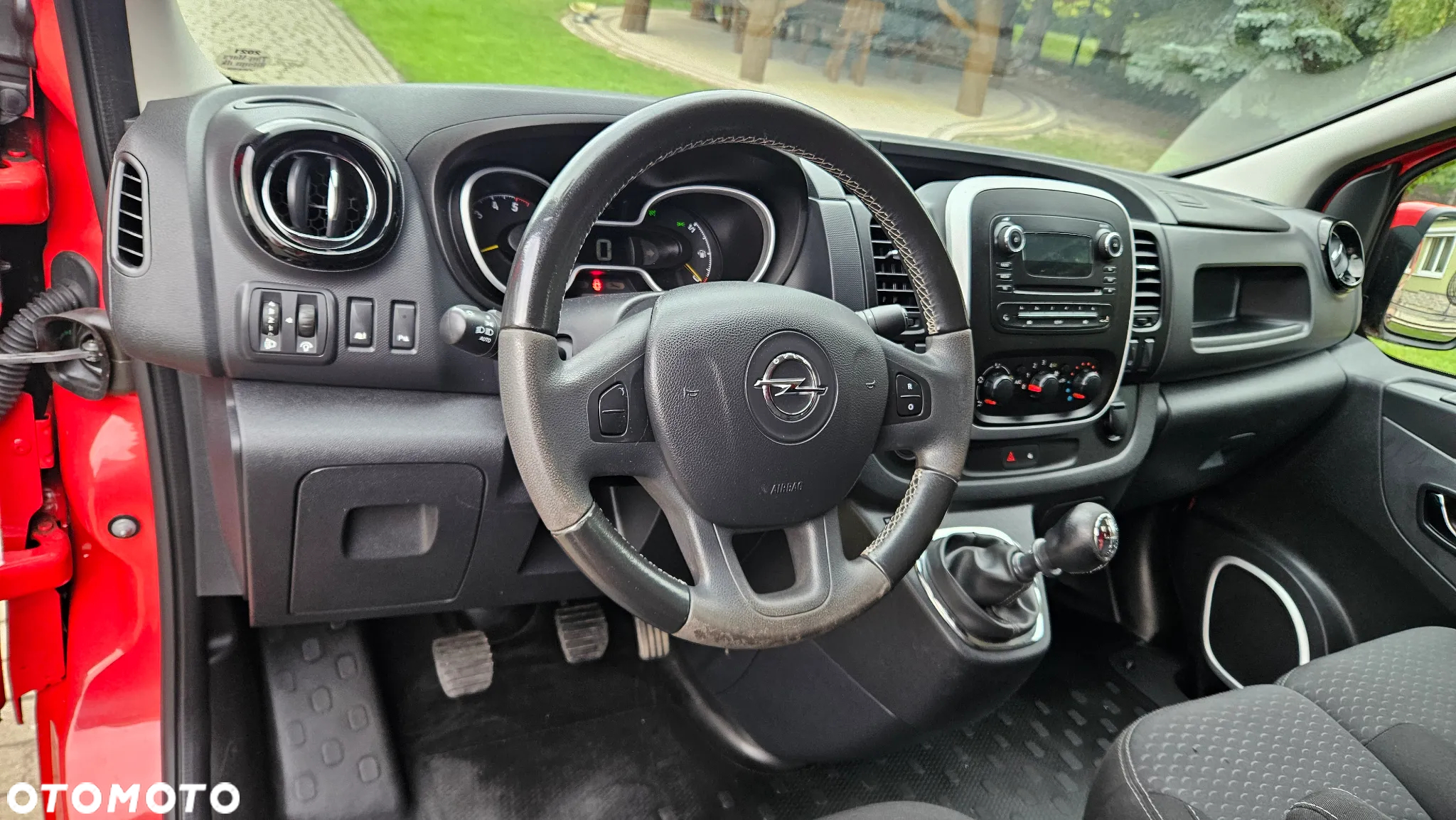 Opel Vivaro - 15