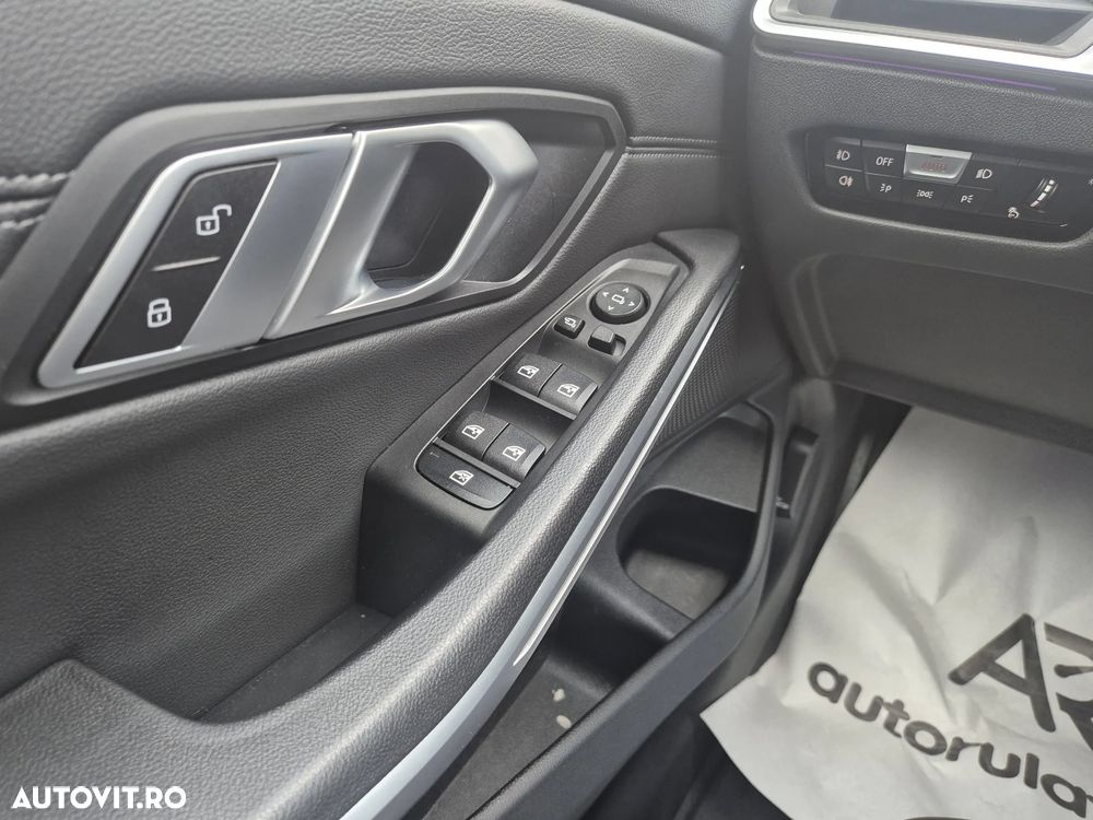 BMW Seria 3 330d xDrive AT MHEV - 14
