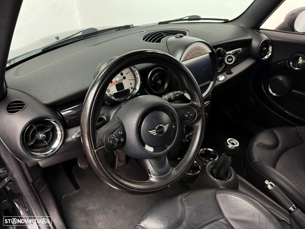 MINI 3 Portas Cooper D - 8