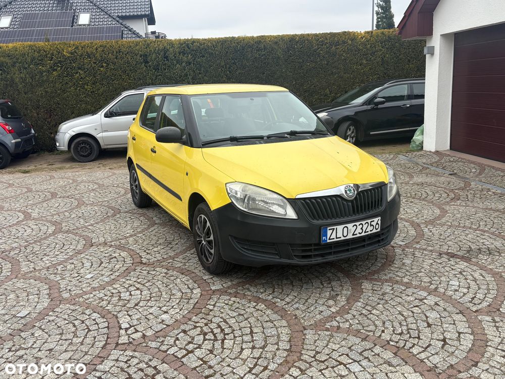 Skoda Fabia 1.2 HTP FAMILY - 2
