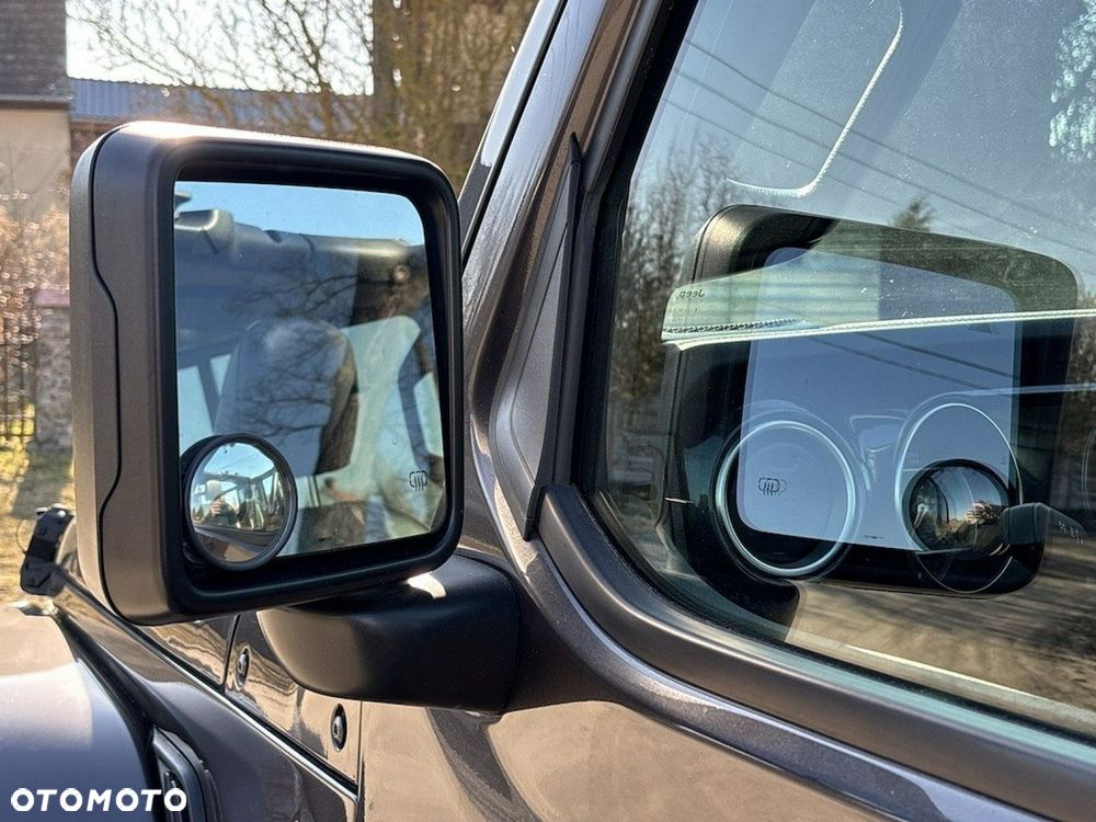 Jeep Wrangler - 26