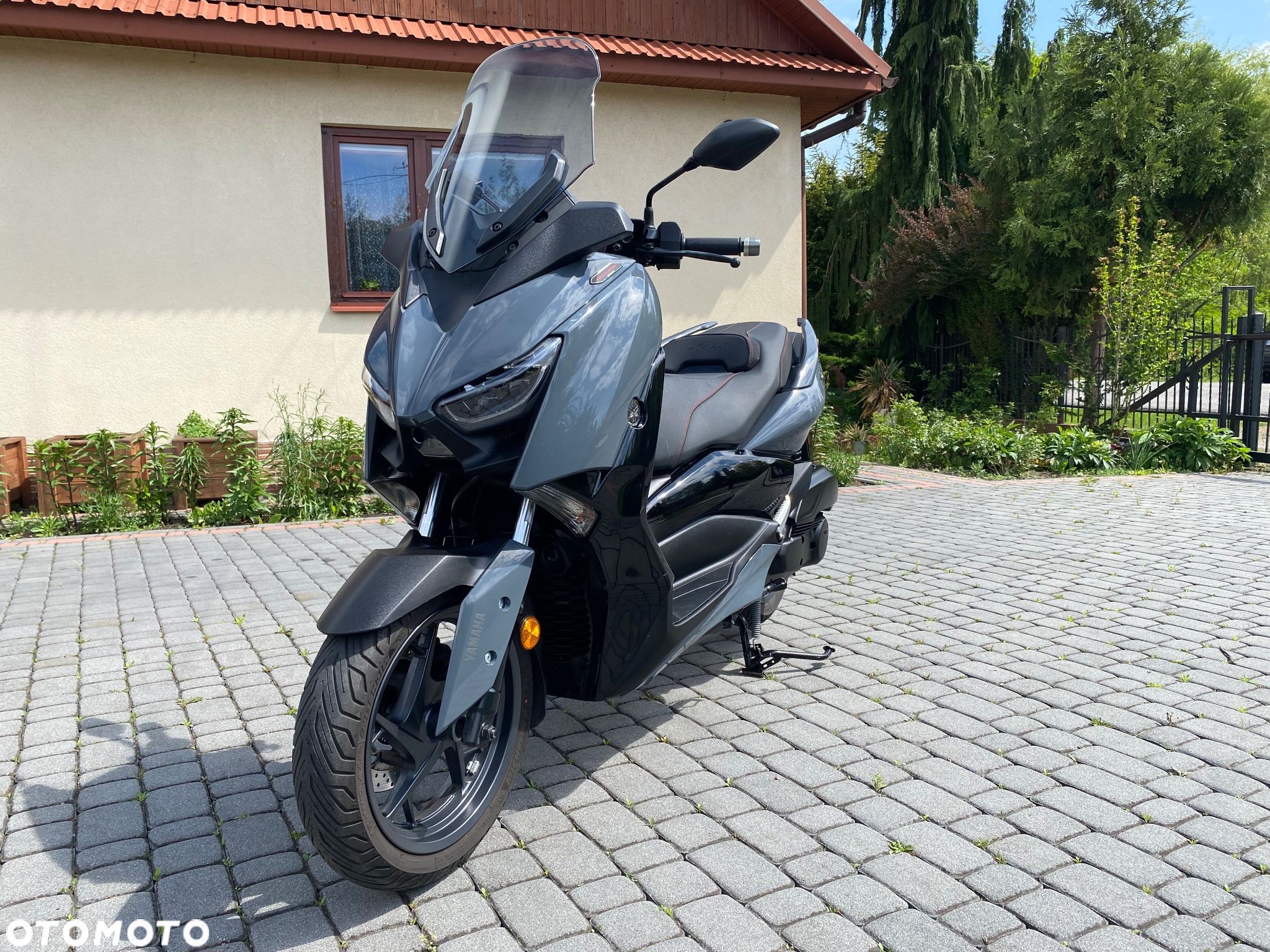 Yamaha X-max - 1