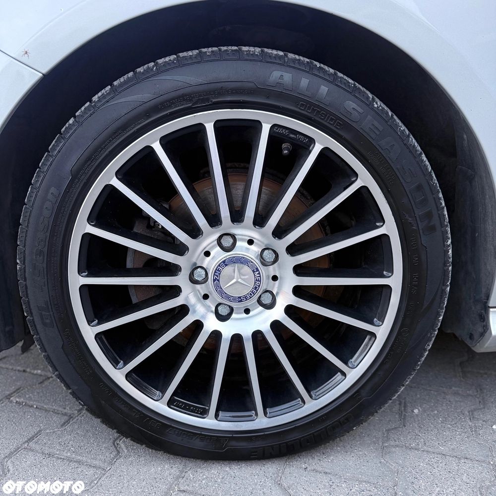 Mercedes-Benz Klasa A 180 7G-DCT Style - 36