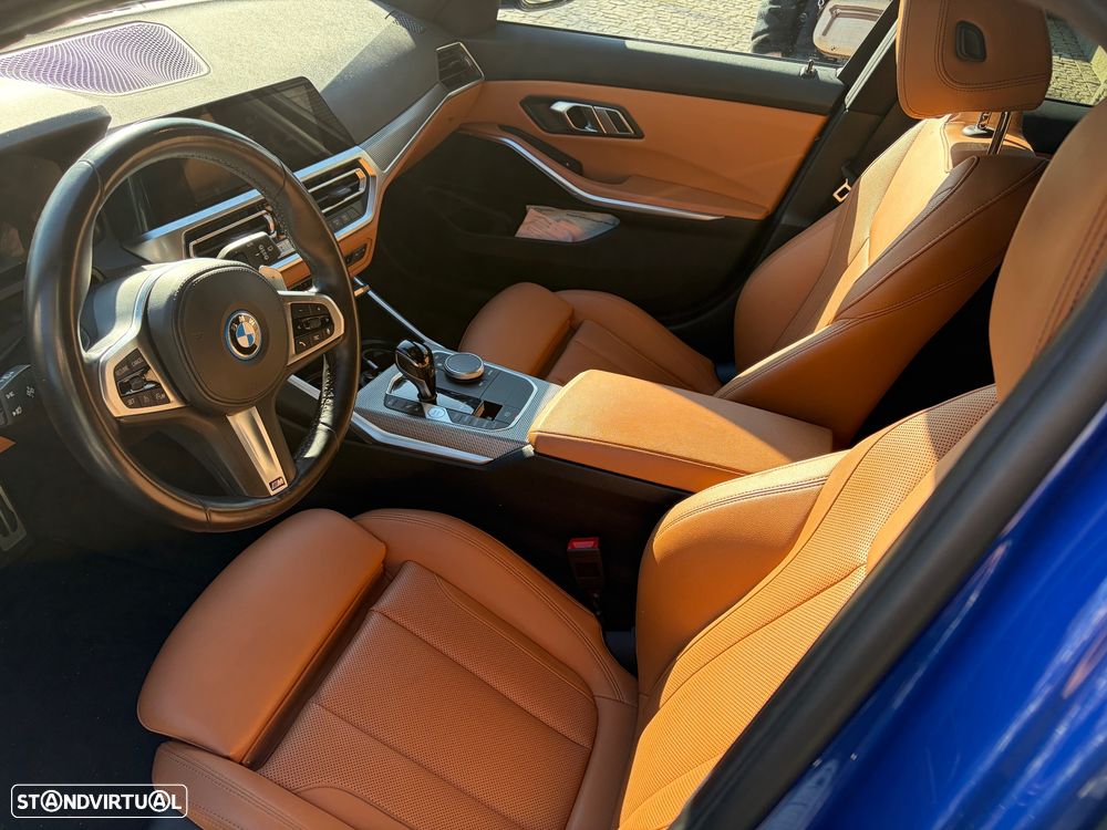 BMW 330 e Pack Desportivo M Auto - 14