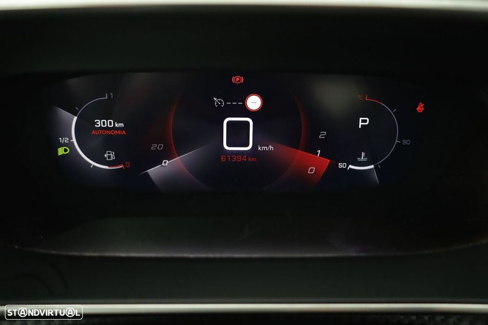 Peugeot 2008 1.2 PureTech Allure Pack EAT8 - 19