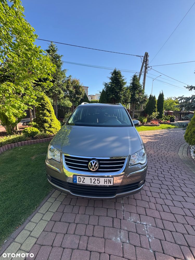 Volkswagen Touran 2.0 TDI DPF Highline - 15