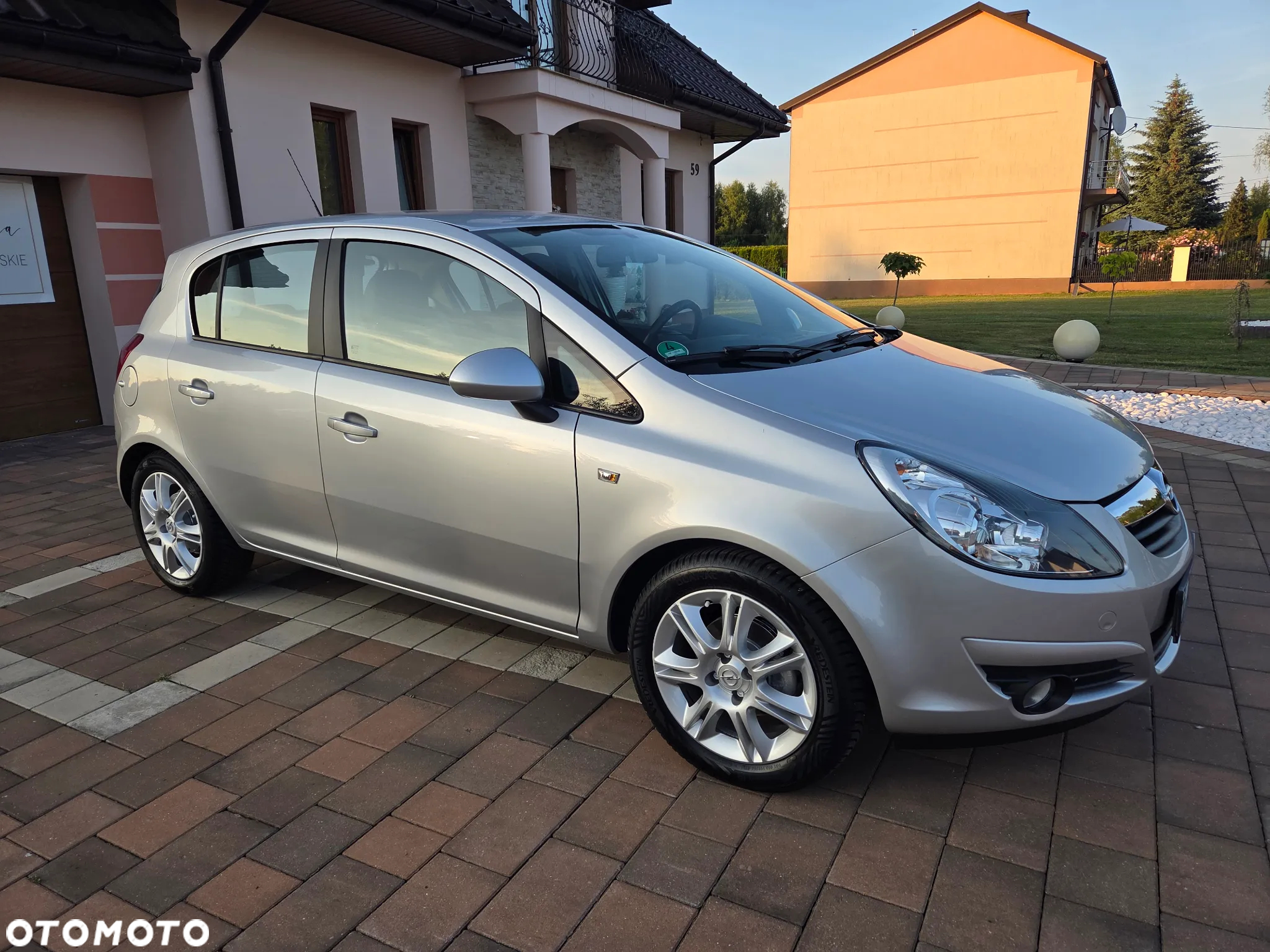 Opel Corsa 1.2 16V Color Edition - 3